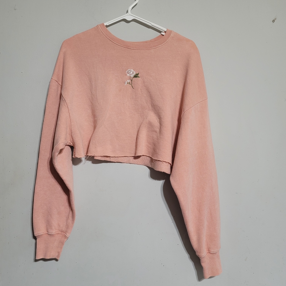 Women's‎ Hollister Sweatshirt Sz Small Cropped Embroidered Flower Peach Coral